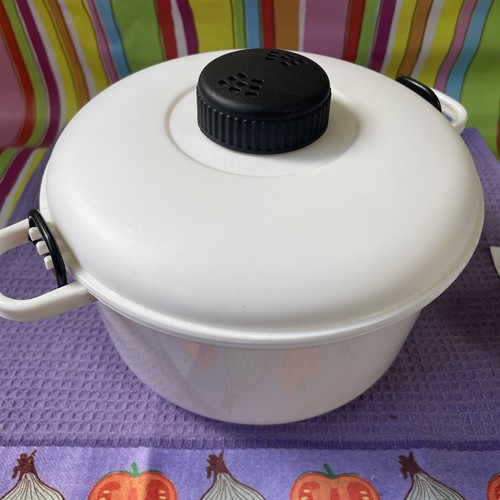 Microwave pressure cooker - microwave,